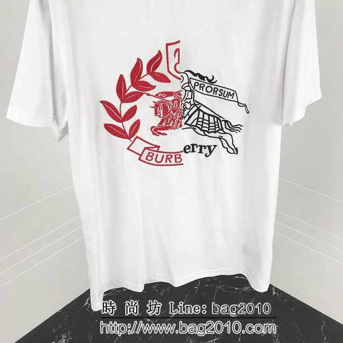 BURBERRY巴寶莉 19ss早春新款 拼色刺繡麥穗騎士 男款短袖 精密刺繡工藝 ydi2127
